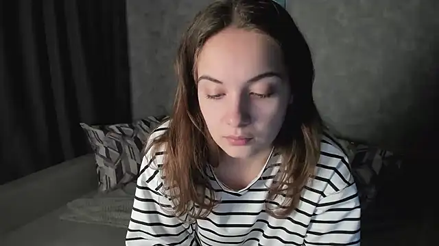 KristinaLoison Adlı Modelin Canlı XXX Sohbeti