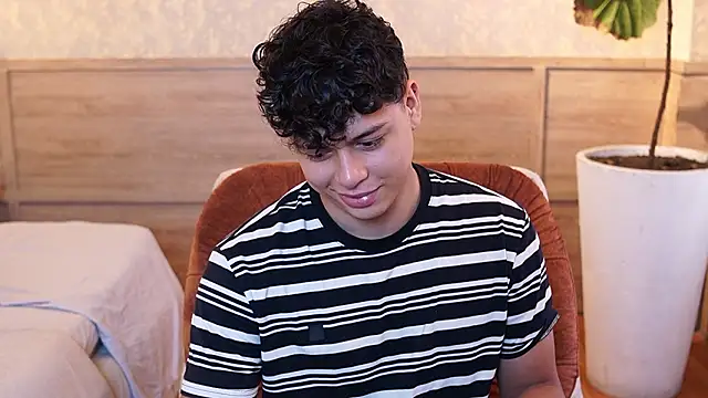 Czat XXX na żywo – Ethan_occonor