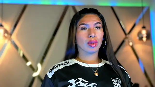 MeelFox's Live XXX Chat