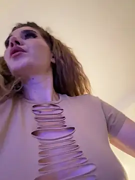 Chatroom XXX en direct de didihairypussy