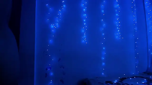 violet_belle_ Adlı Modelin Canlı XXX Sohbeti