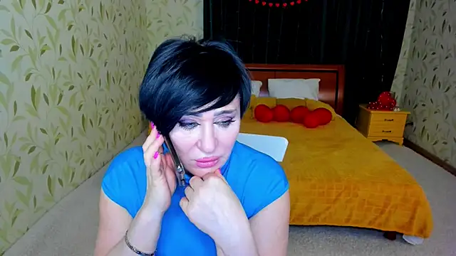 KiraTempt Adlı Modelin Canlı XXX Sohbeti