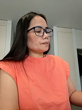 kittybabe69 Adlı Modelin Canlı XXX Sohbeti