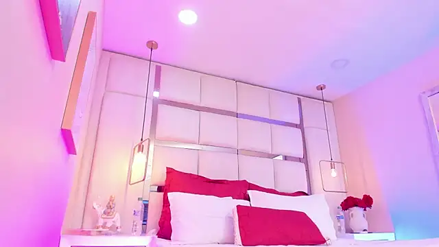 แชท XXX สดของ elizavenus