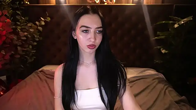 WildKittenX_'s Live XXX Chat