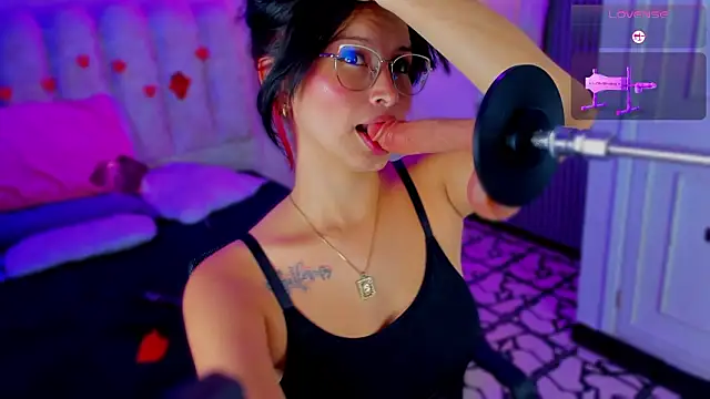 Chat XXX Live yourlittle_kathe