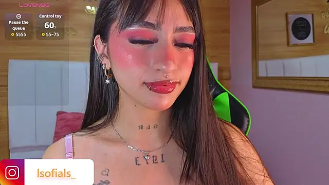 Abril_Velvet_a_: онлайн-секс-чат