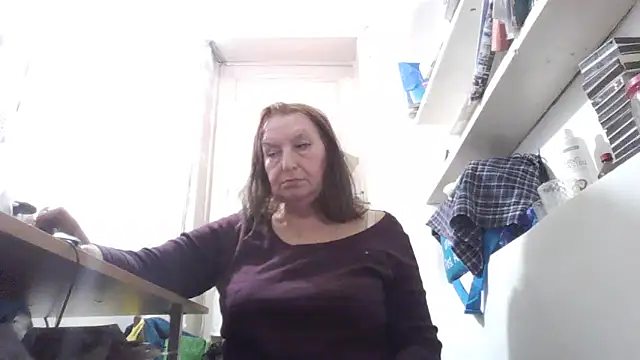 AnnaLive570's Webcam Show