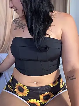 vivicortez: онлайн-секс-чат