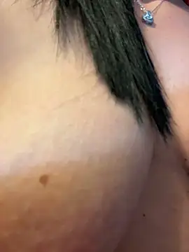 Chat +18 de Hotmomcheckk_ ao vivo