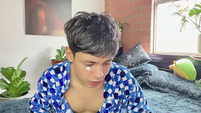 Czat XXX na żywo – Andy_Belier23