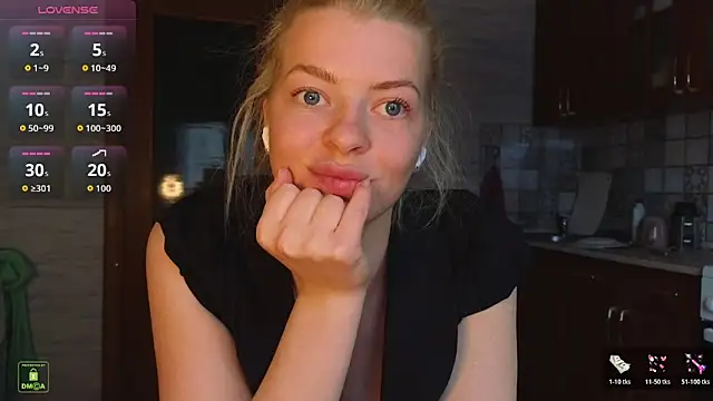 Онлайн чат XXX RinaBlondie