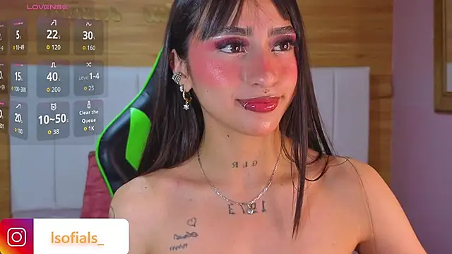 Abril_Velvet_a_: онлайн-секс-чат