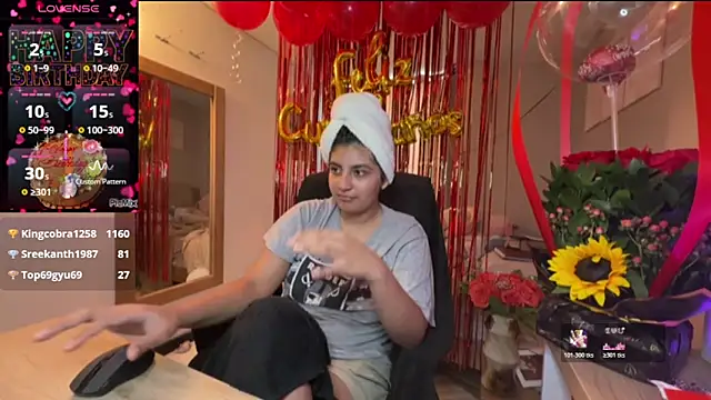 دردشة cloe_small الجنسية المباشرة