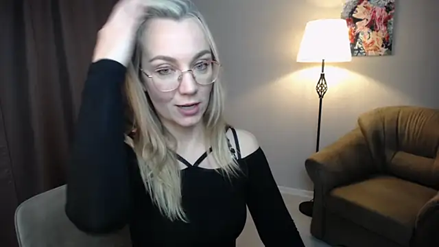 Ava_Elior live XXX chat