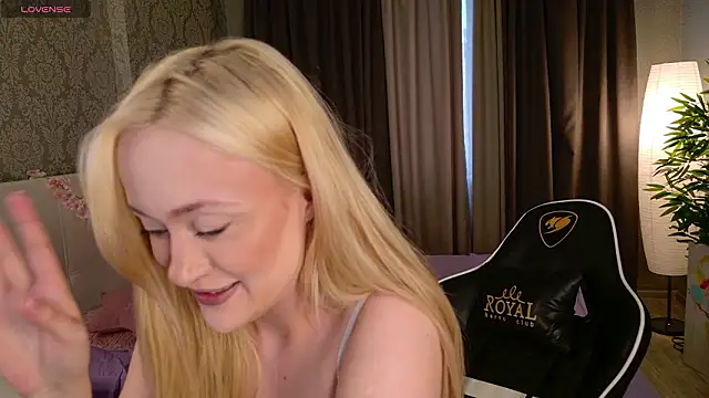 HeyMonkey_ – Live XXX-chat