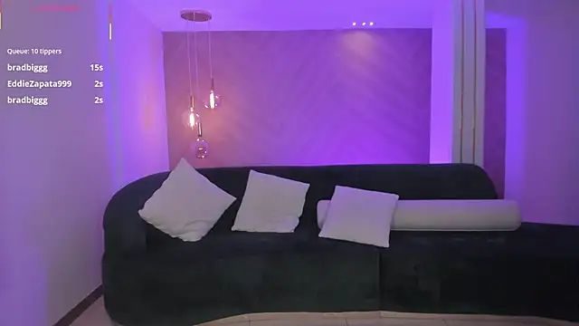 Chat +18 de VeronicaBlue ao vivo