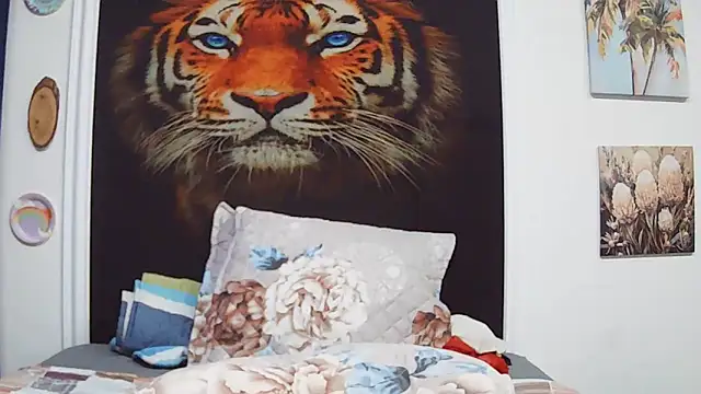 Chat +18 de MassiveBoobsxxxx ao vivo