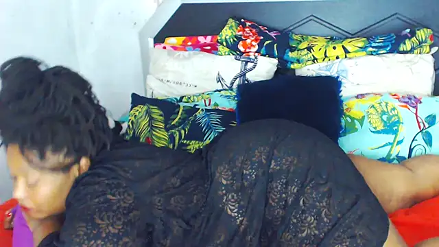 Chat XXX en directo de Bulkyyass