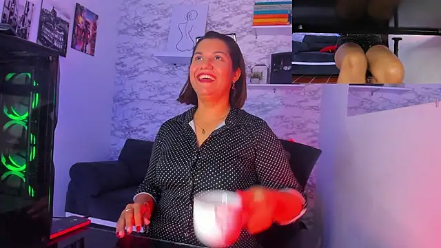 Chat XXX en directo de Samaraa_Lee