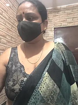 MissNaina's Webcam Show