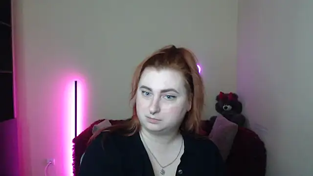 Alicia_love00 élő XXX-chatje