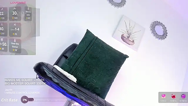 iisabigsquirtn Live XXX chat