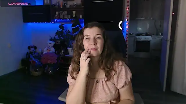 Онлайн чат XXX SofiaBoone