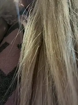 adya-aly: απευθείας συνομιλία ΧΧΧ