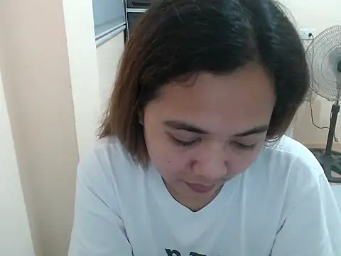 xTheLastVIRGINx's Live XXX Chat