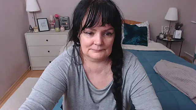 LeveMe2Nightt Chat XXX in diretta