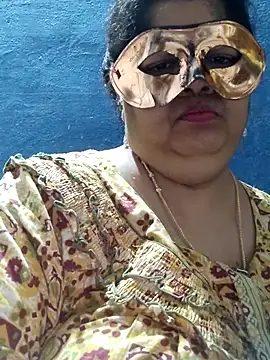 tamilthanushri 即時 XXX 聊天