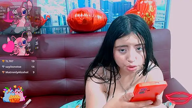 Chat +18 de angelhotlatina18 ao vivo