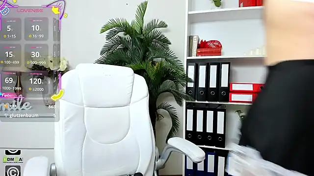 amayawestのライブXXXチャット