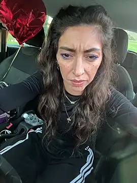 Amani_thewolf élő XXX-chatje