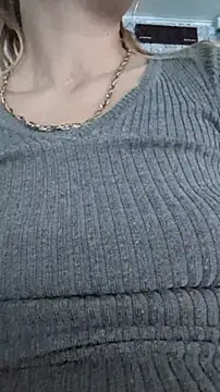 Онлайн чат XXX Risky_julia2330