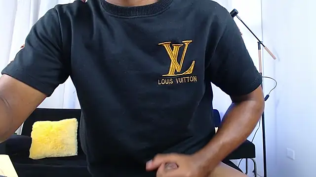 MaxCum18_ Live XXX Chat