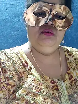 tamilthanushri Show in webcam