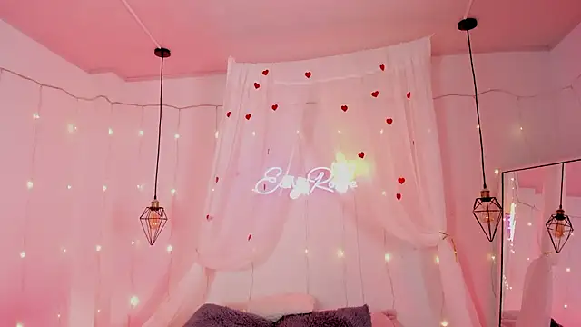 eimi_rosse18 Chat XXX live