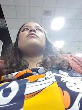 Chat +18 de You-sexy-starr ao vivo