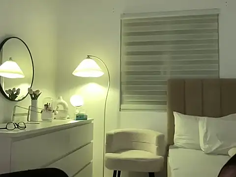 callMeMartina_Lyn Pertunjukan Webcam