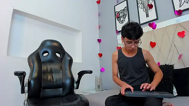 Chat XXX en directo de adams_bobby