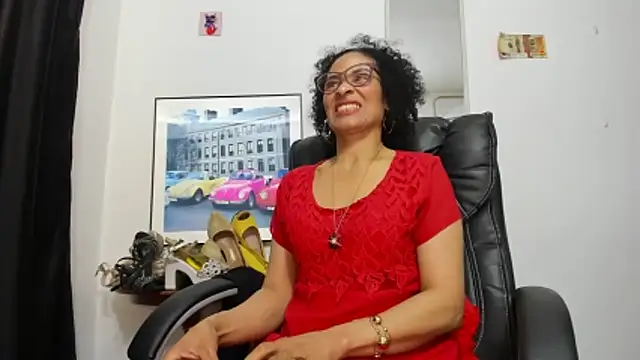 Aries_Mature: вебкам-шоу