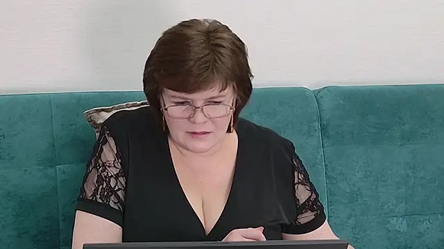 Sandra_Sunrise 现场XXX聊天