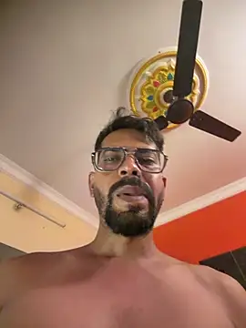 Stoner-boii-Cloudy-arhan – Naživo XXX chat