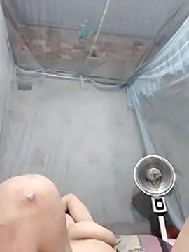 BigBoobs186: διαδικτυακό σόου στην κάμερα