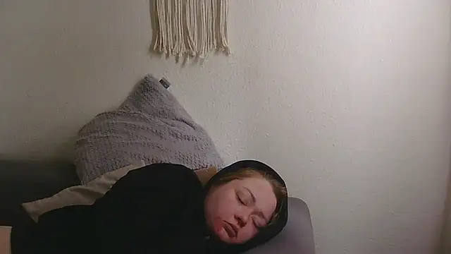 YourPainDealer – Kamerová šou