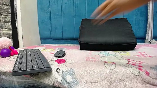 Lil_Rose2006 Live XXX-chat