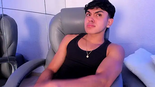 Pertunjukan Kamera Web _TaylorBlack