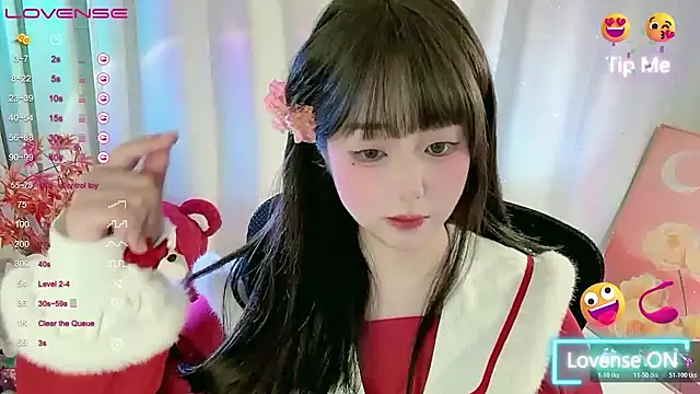 CLaire-5's Live XXX Chat